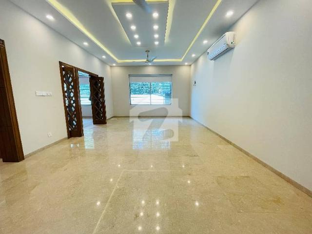 F 6 Like A Brand New House Available For Rent
