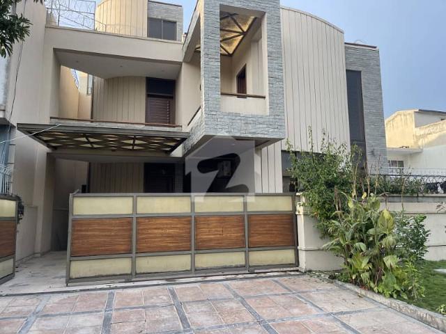 F 6 Modern House 6 Bedroom Furnished 400 Yards For Sale