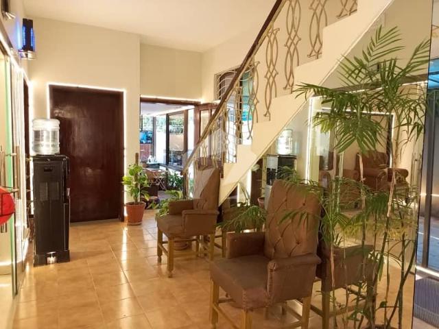 F 7/1 Fully Furnished 9 Bedroom House For Rent