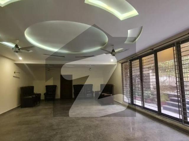 F 7/3: 622 Yards Fully Furnished House, 6 Bedrooms with Basement, Additional Features, Unparalleled Central Location, Rent Rs. 20 Lakh, per month F 7