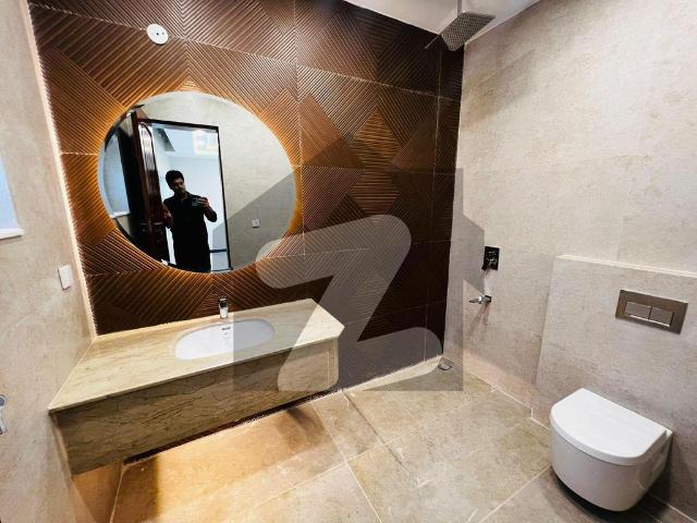 F 7 Corner House For Sale F 7