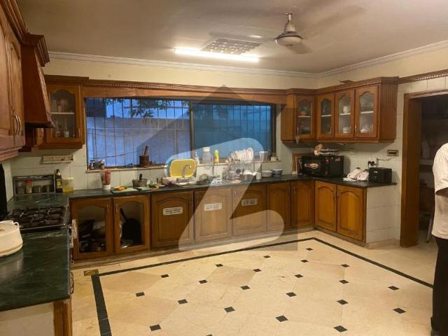 F 7 Beautiful House For Rent F 7