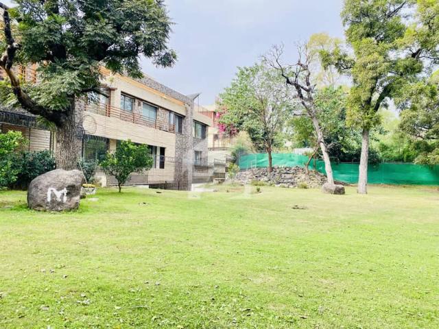 F 7 Brand New House For Sale