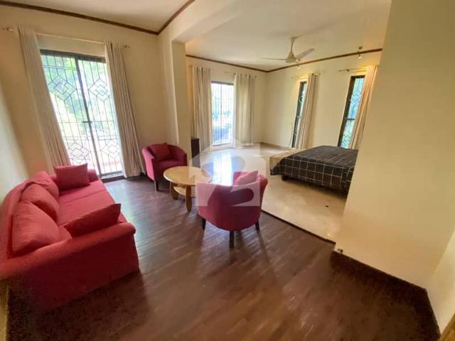 F 7 house for sale investor price