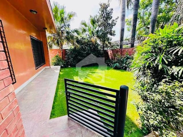 F 7 Ideal Location Beautiful House