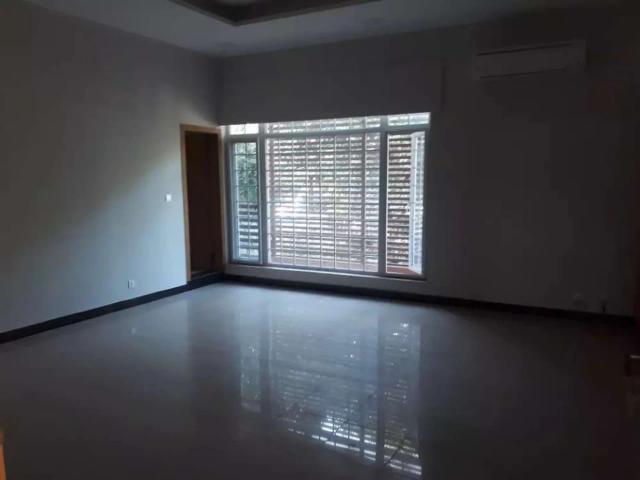 F 7 Office for rent size 1500 square feet in jinnah super Islamabad F 7 ID 64897