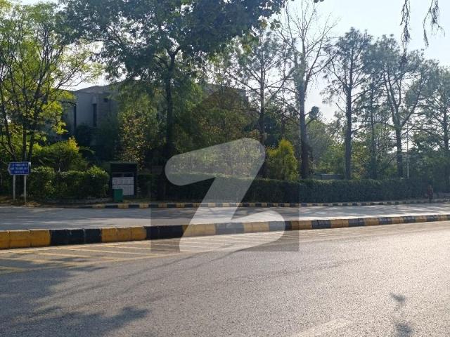 F 7 Main Margla Road House Available 2000 Square Yards 100*180 With 4 Kanal Extra Land. F 7