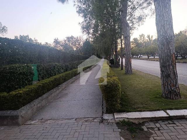 F 7 Main Margla Road House Available 2000 Square Yards 100*180 With 4 Kanal Extra Land