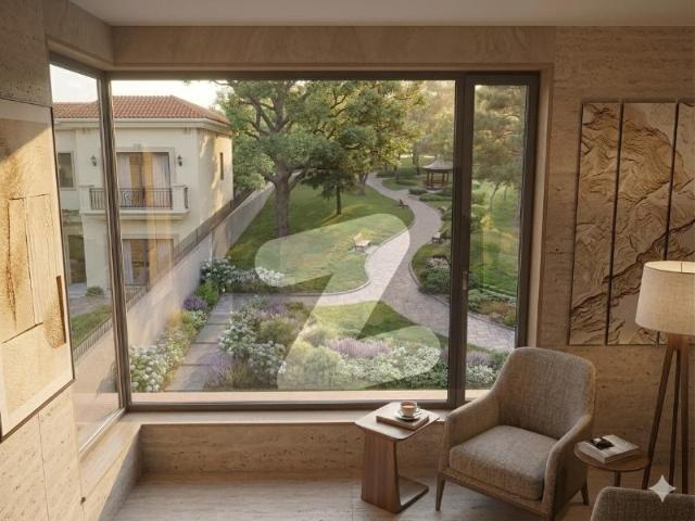 F 7 New Condition Corner Triple Storey F 7