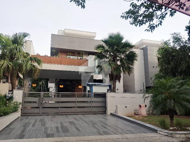 F 7 Newly House For Sale