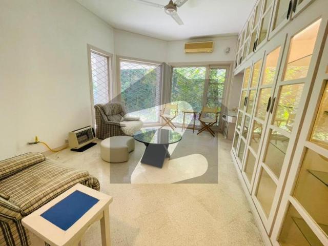 F 7 Prime Location Fully Furnished House Available For Rent. F 7