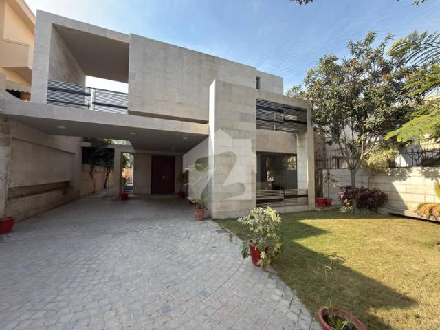 F 8/2 modren design house for rent