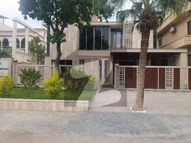 F 8/3 Brand New Designer House Available And Corner, With Swimming Pool And Lift