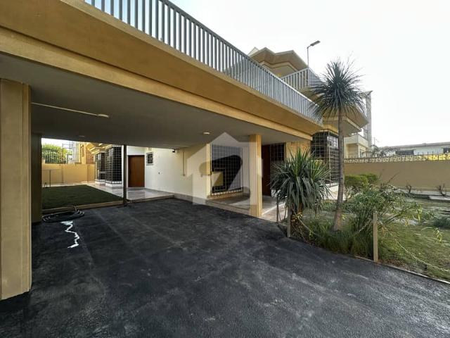 F 8/3 House For Sale On Investor Price
