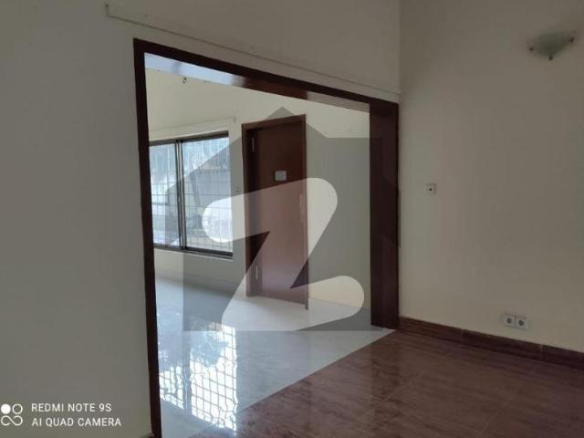 F 8 Beds House For Sale. F 8