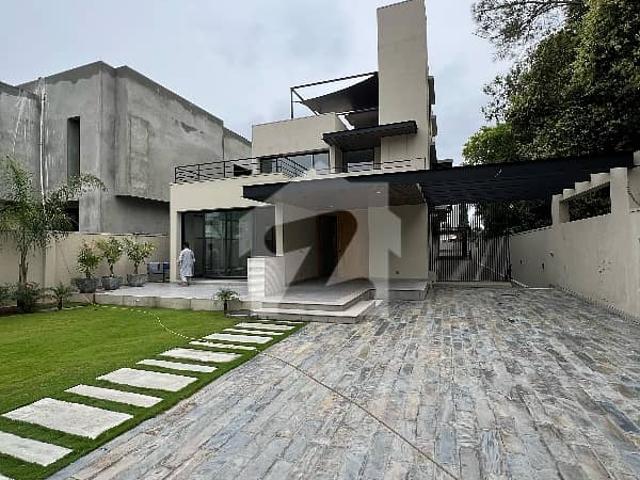F 8 Brand New House For Sale