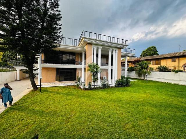 F 8 House For Rent