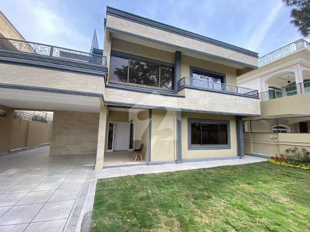 F 8 House For Sale
