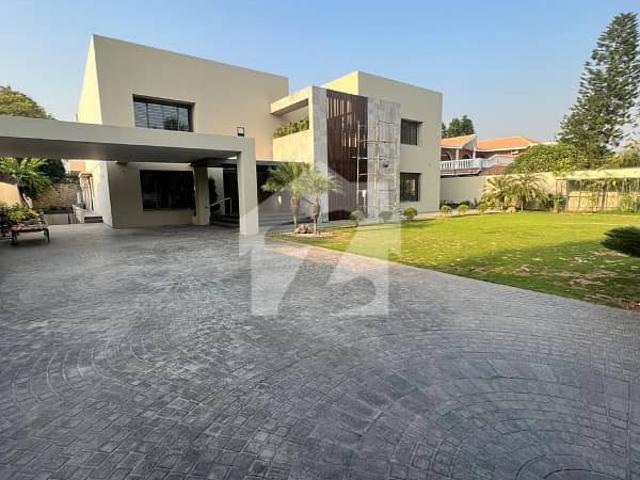 F 8 New House For Sale