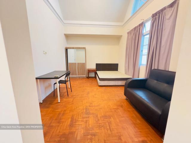 Fame Court D15, Terrace