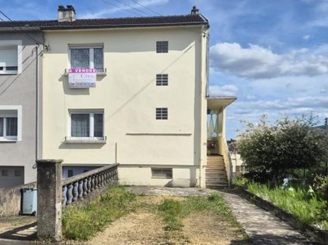 Fameck village jolie maison avec jardin