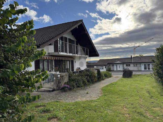 FAMILIÄR UND RUHIG