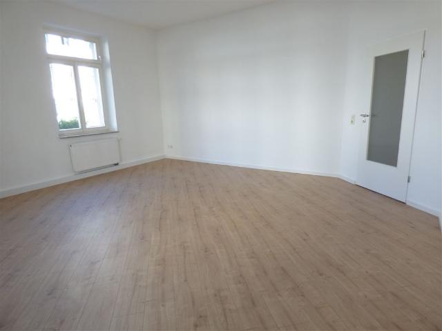 Familien aufgepasst! 3 Raum Whg. in Gohlis, Bad mit Fenster, Wanne, helle Wohnküche!