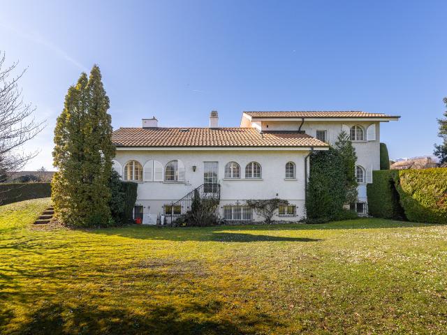 Familienanwesen in der Nähe des Kastanienhains in Founex