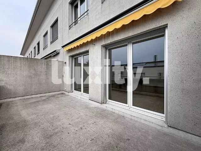 Familienduplex mit Terrasse – Komfort, Atmosphäre und Ruhe in Plan les Ouates
