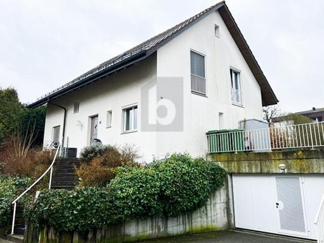 FAMILIENFREUNDLICH MIT GARTEN UND VIEL PLATZ