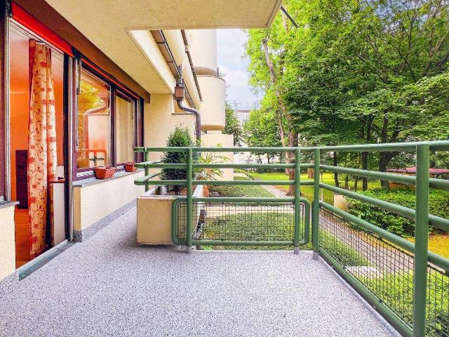 Familienfreundliche, barrierefreie 3 Zimmer Wohnung mit Loggia & Hallenbad nahe U4 Hütteldorf