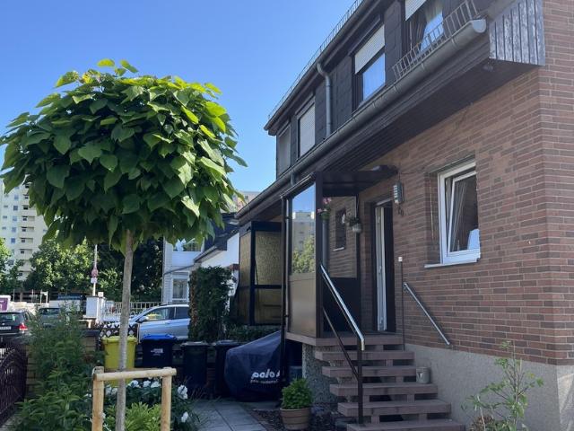 Fünfköpfige Familie sucht Nachfolger für Platzwunder