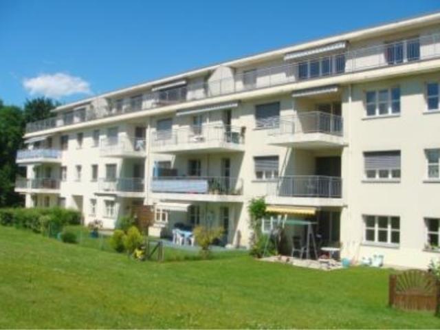 Familienfreundliche 4.5 Zimmerwohnung in grüner Umgebung