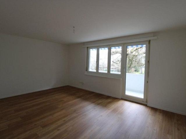 Familienfreundliche 4 Zimmer Wohnung an ruhiger Lage