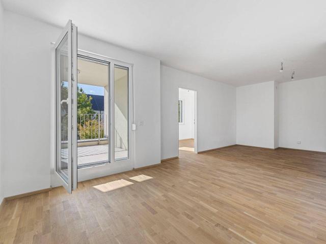 Familienfreundliche 4 Zimmer Wohnung mit Balkon an der Lobau!