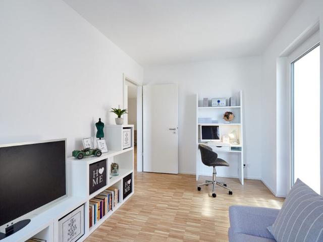 Familienfreundliche 5 Zimmer Wohnung mit Balkon zu vermieten!