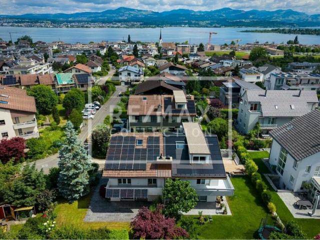 Familienfreundliches 5.5 Zimmer Doppeleinfamilienhaus mit Gartenidylle in Altendorf zu kaufen!