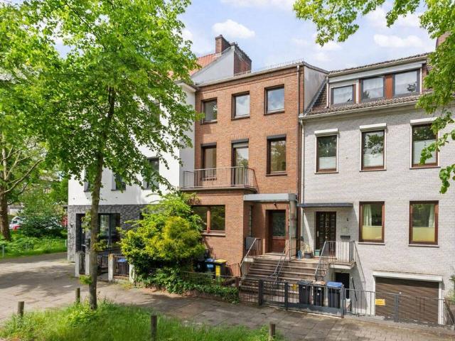 Familienfreundliches Wohnhaus mit Garten und vielfältigen Nutzungsmöglichkeiten