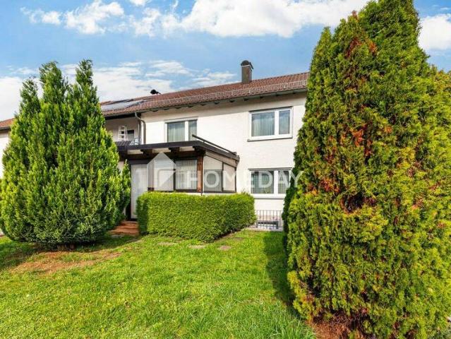 Familienfreundliches EFH mit sonnigem Wintergarten, Doppelgarage & großzügigem Grundstück