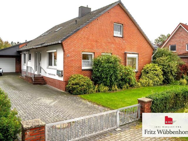 Familienfreundliches Einfamilienhaus mit ELW, Teilkeller, Garage und Erweiterungsmöglichkeit