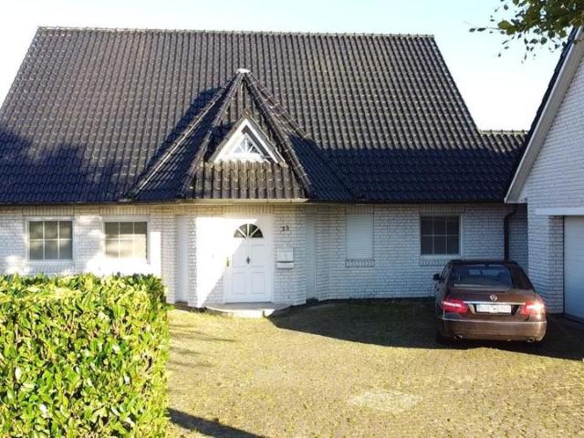 Familienfreundliches Haus mit 240 m² Wohnfläche+ Einliegerwohnung