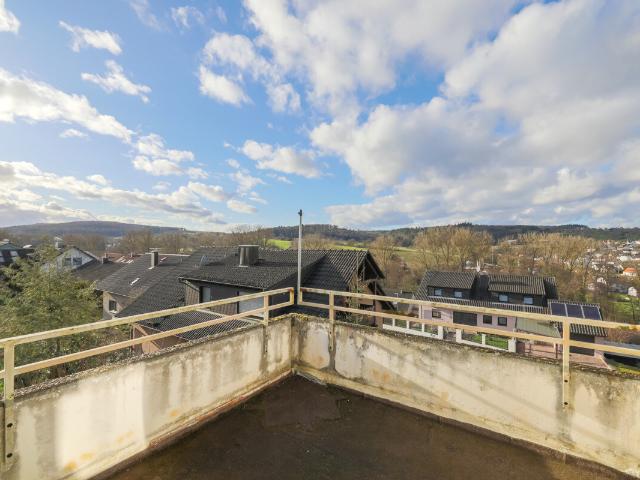Familienfreundliches Reihenendhaus mit ELW und schönem Ausblick über Nöttingen