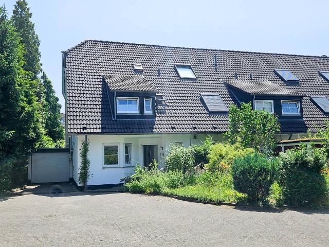 Familienfreundliches Reihenendhaus in Bergisch Gladbach zu verkaufen