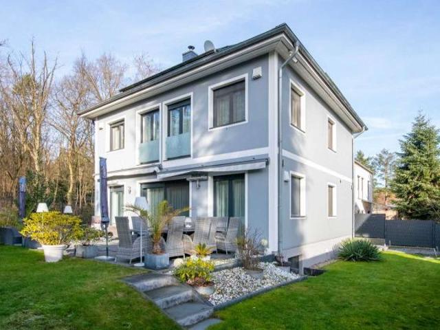 Familiengerechtes, 7 Zimmer, niedrigenergie Haus in Wannsee