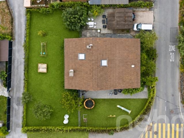Familienhaus mit zwei Wohnungen und hohem Potenzial in Sion