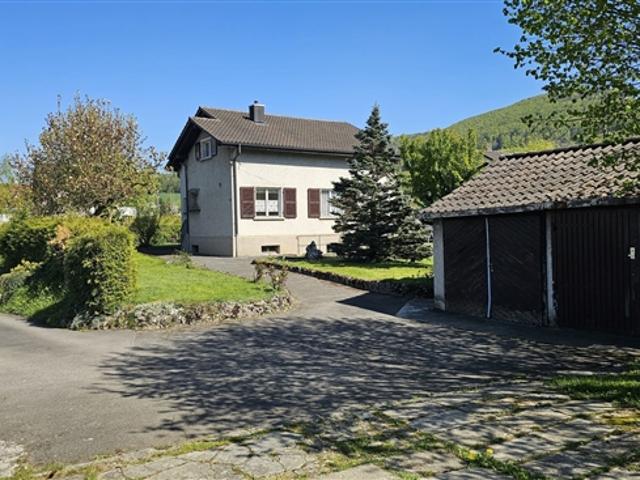 Familienhaus wird renoviert mit 6,5 Zimmern zum Verkauf in Courrendlin