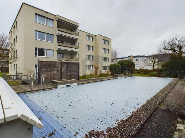 FAMILIENIDYLLE MIT POOL UND WEITSICHT