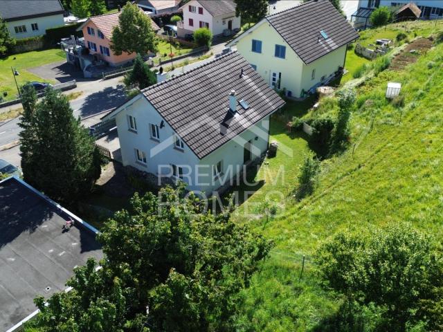 Familienidylle mit Weitsicht und Baulandreserve