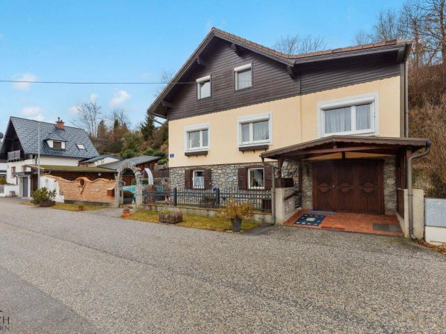 Familienparadies mit Pool in Grünruhelage