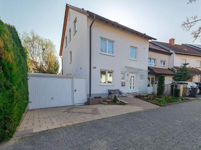 Familienparadies am Spinelli Park Großzügiges Reiheneckhaus mit Garten und überdachter Terrasse